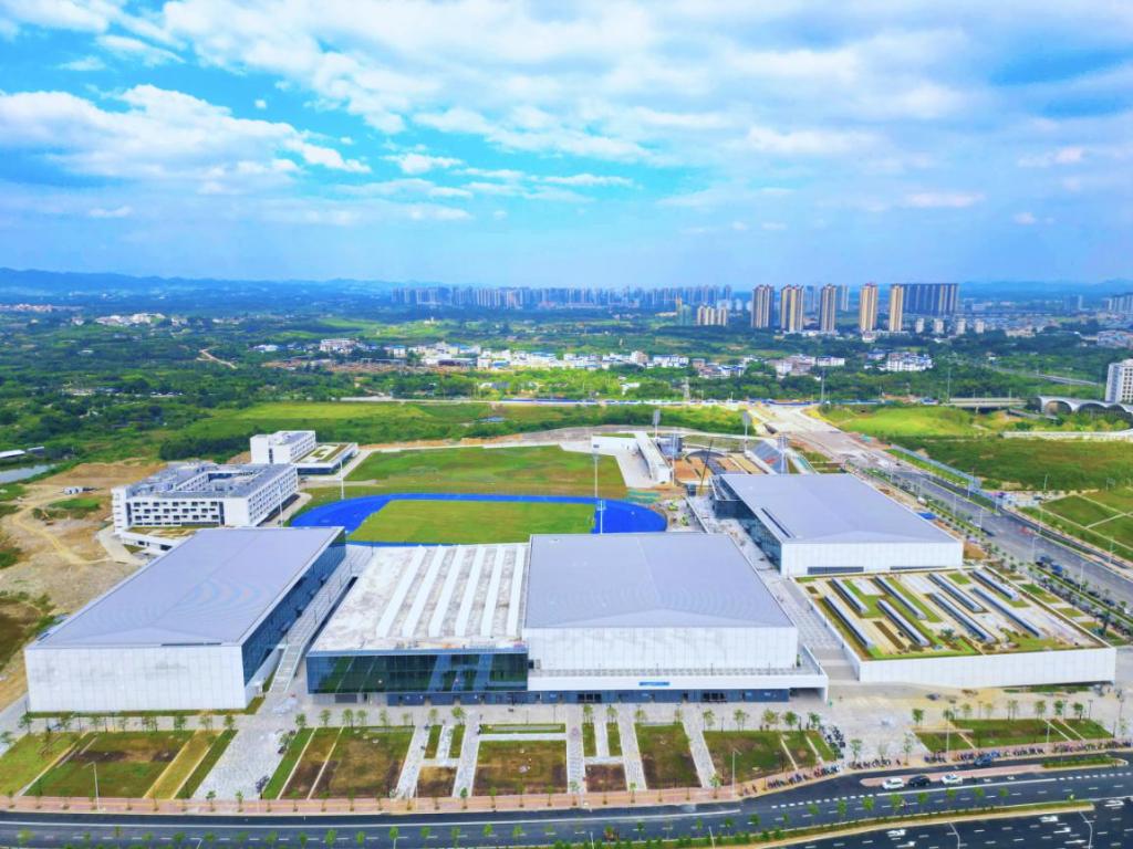 青春逢盛世 奋斗正当时——写在第一届全国学生(青年)运动会开幕之际